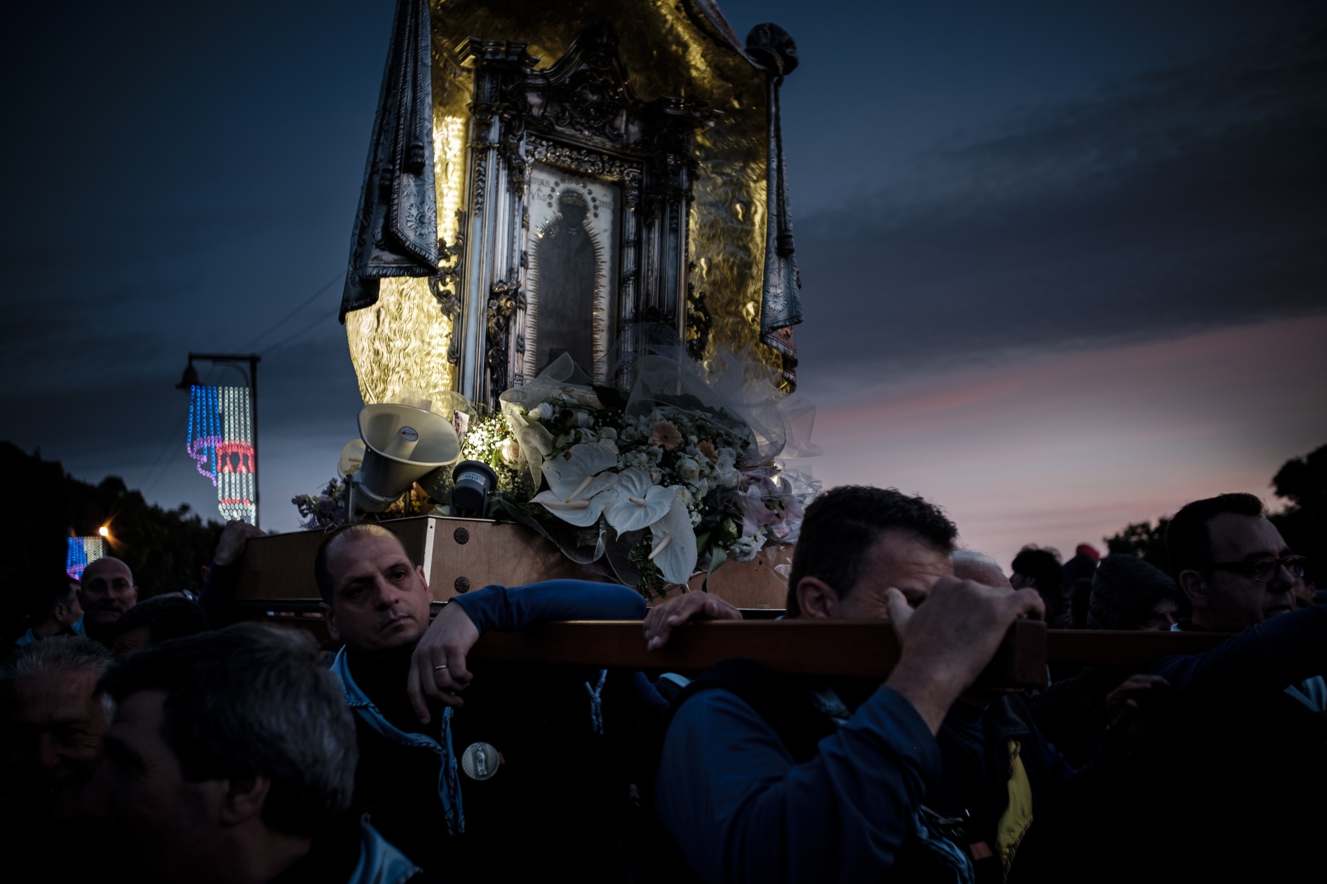 MADONNA DI CAPOCOLONNA, fotografia di reportage pellegrinaggio Madonna capocolonna di Crotone
